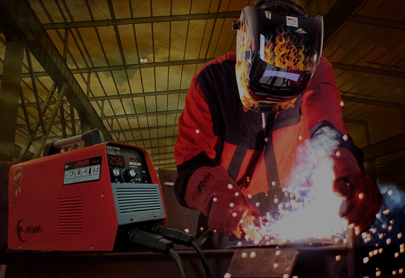 انواع دستگاه جوشکاری و عوامل مؤثر در انتخاب آن